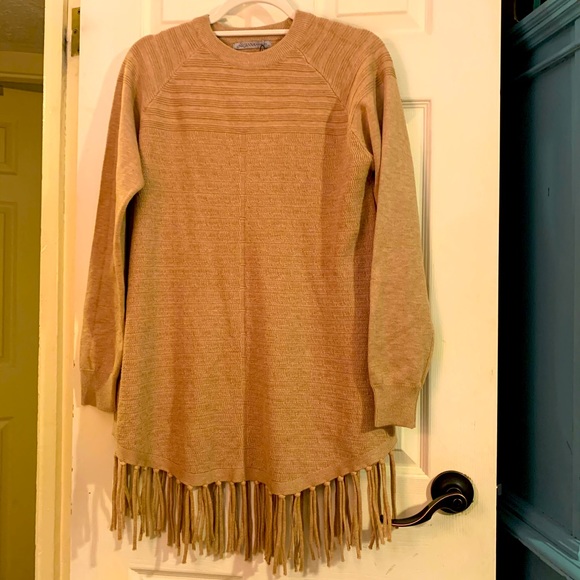 Arianna by Howard’s Sweaters - Sweater with fringe